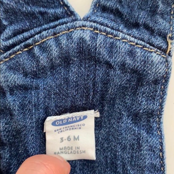 *4 for $20* Old Navy Baby Girl Denim Skirtall - Picture 3 of 6